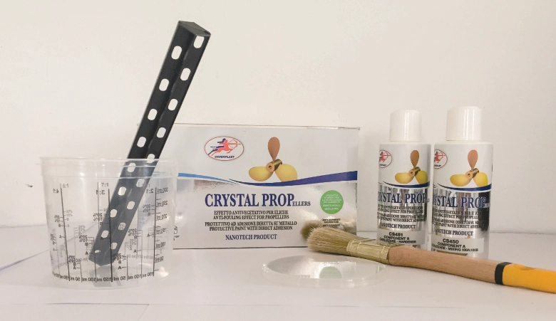 Crystal Prop Vernis Antifouling - Application